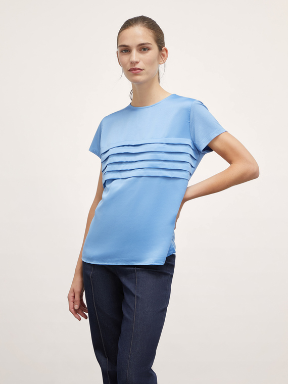 Two-material T-shirt with pleats