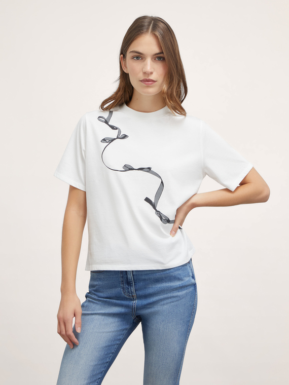 Boxy T-shirt with bow print