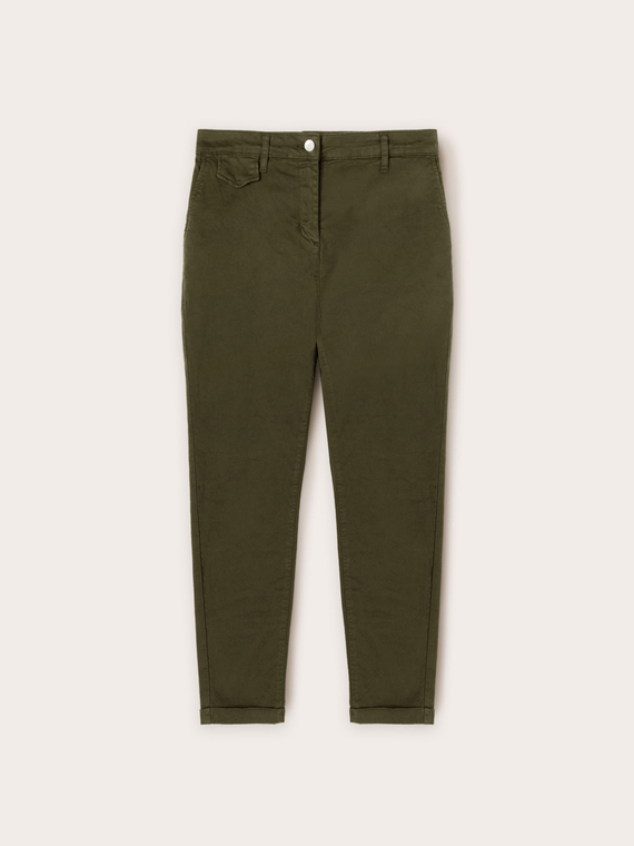 Pantaloni chinos con risvolto