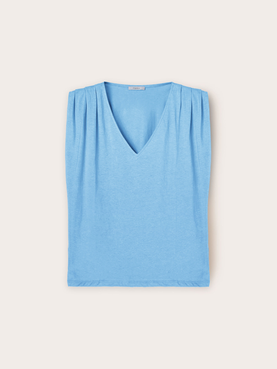 T-shirt with pleats on the shoulders