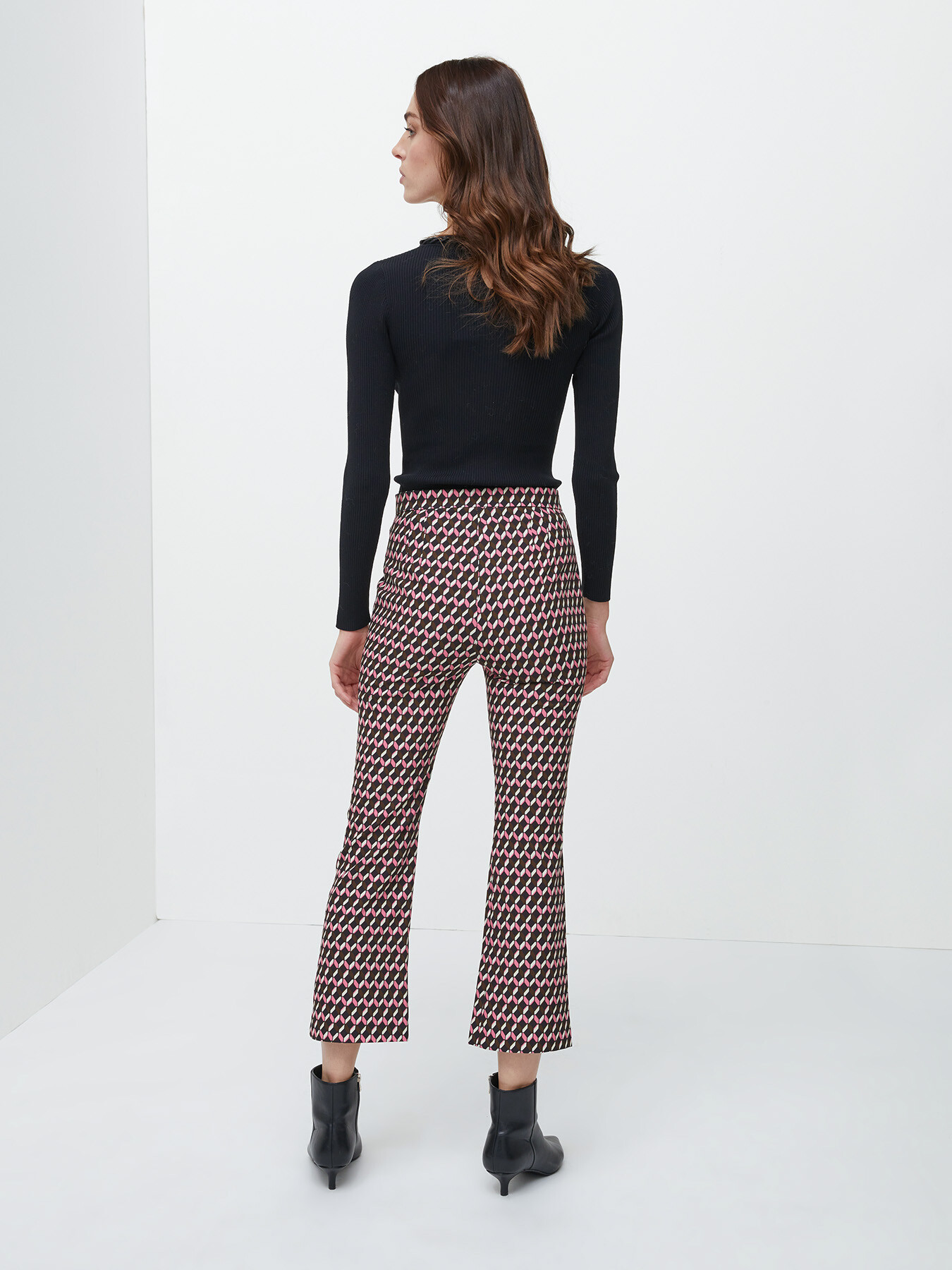 Patterned flared Trousers with 60% discount! | ONLY®