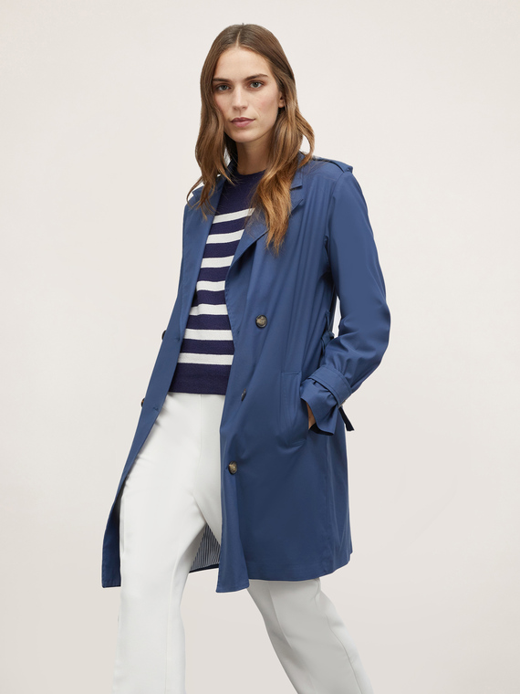 Short double-breasted trench coat