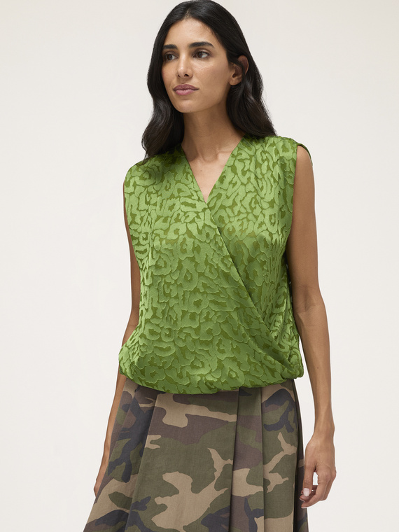 Blouse en satin dévoré