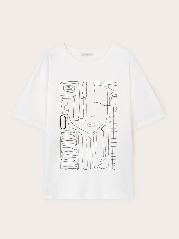 Camiseta oversize con diseño bordado