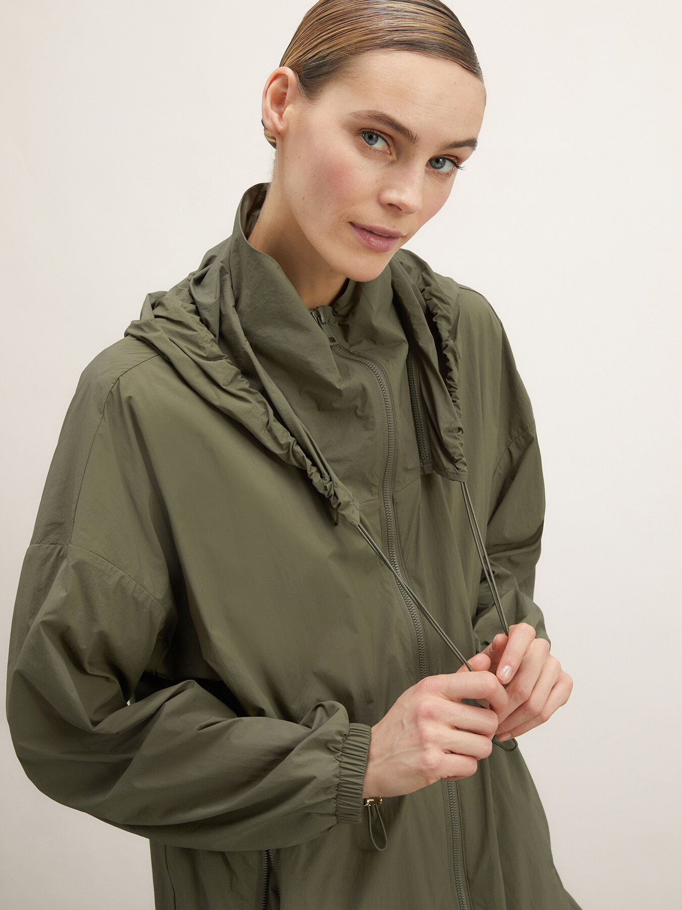 Nylon parka with detachable hood image number 0