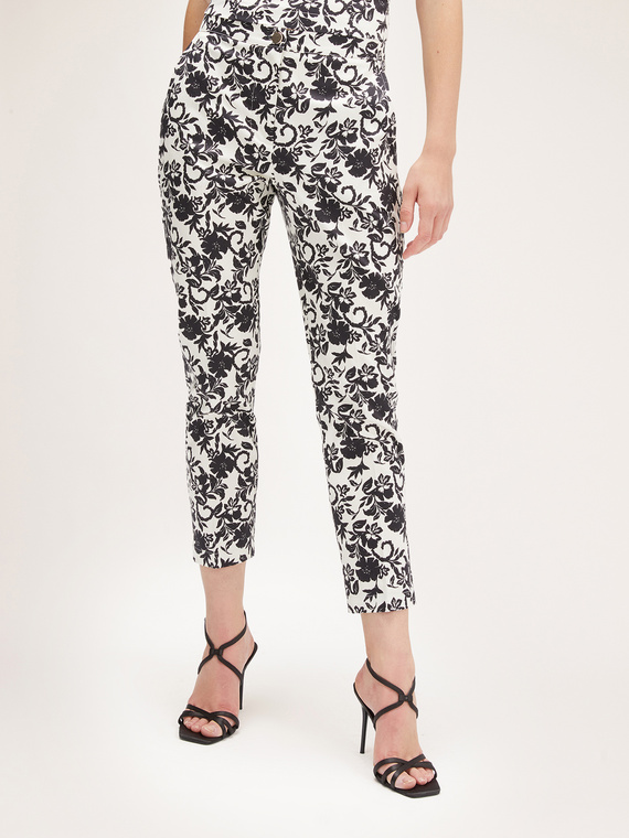 Regular floral patterned trousers