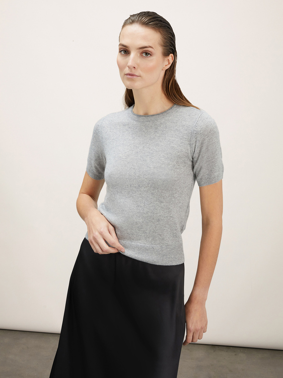 Short-sleeved cashmere sweater