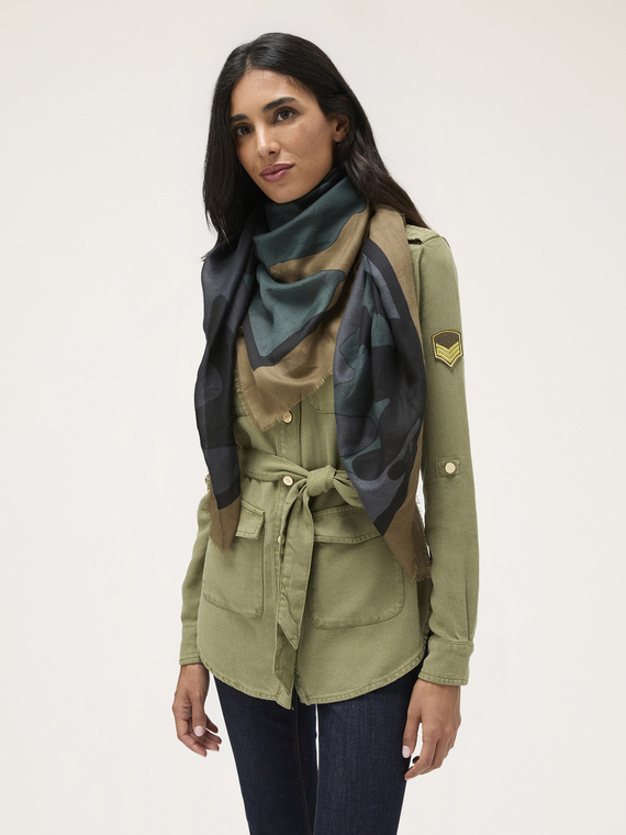 Camouflage pattern stole