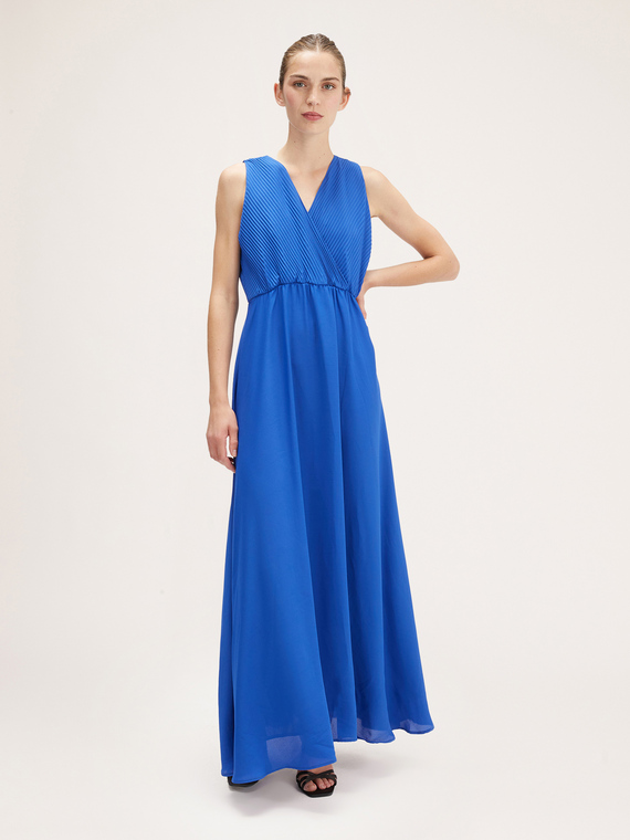 Long dress with pleated bodice